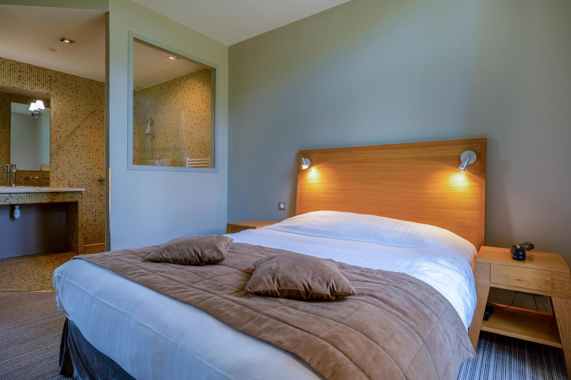 Hotel Et Spa Du Chateau Lagord Kamer foto