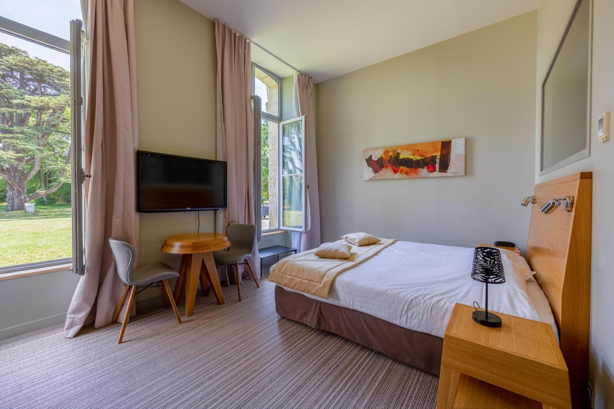 Hotel Et Spa Du Chateau Lagord Kamer foto