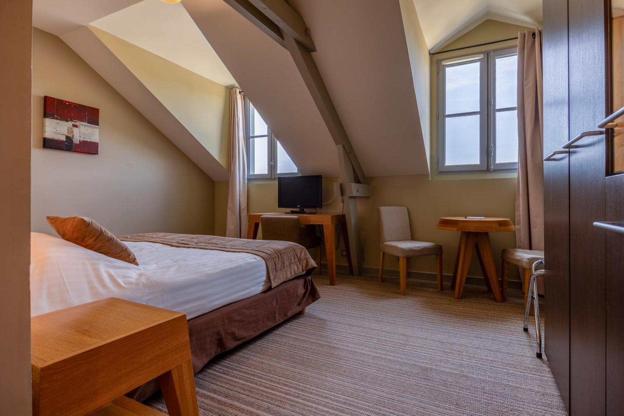 Hotel Et Spa Du Chateau Lagord Kamer foto